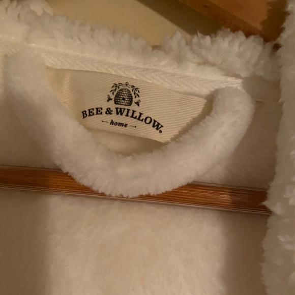 Hooded robe - Picture 3 of 7